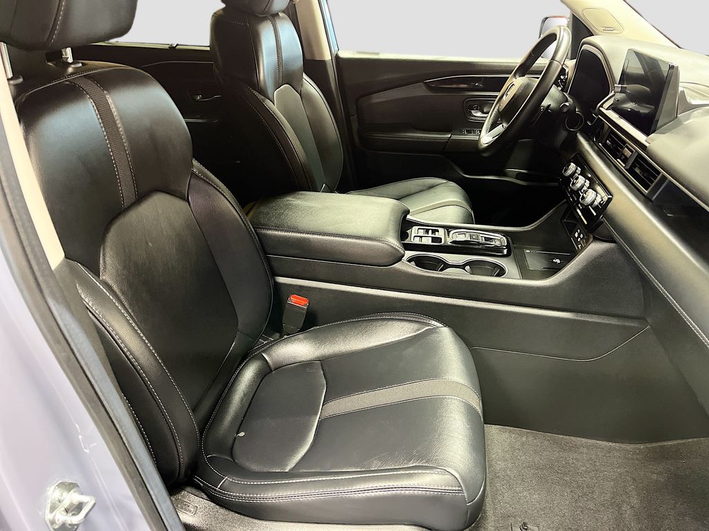 Used 2025 Gray Honda Touring image 31