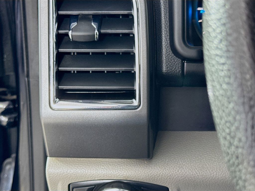 Used Car 2016 Ford F-150  Xlt For Sale Under $35,000 In Austin, Texas