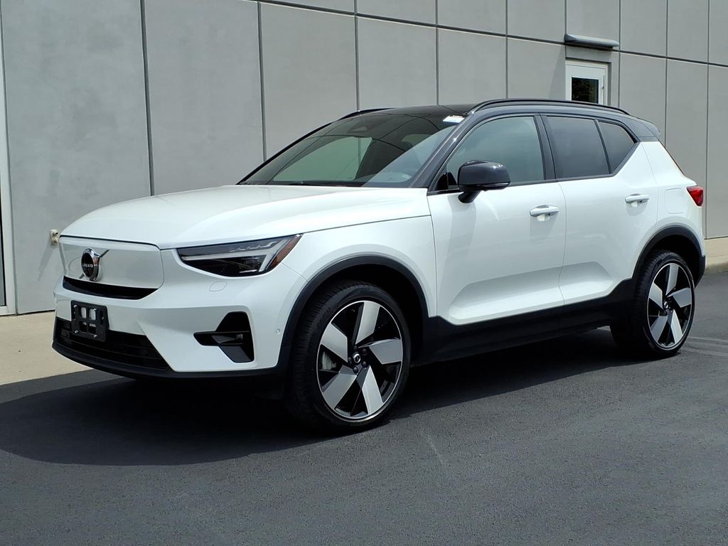 2023 Volvo XC40 Recharge Twin Ultimate eAWD