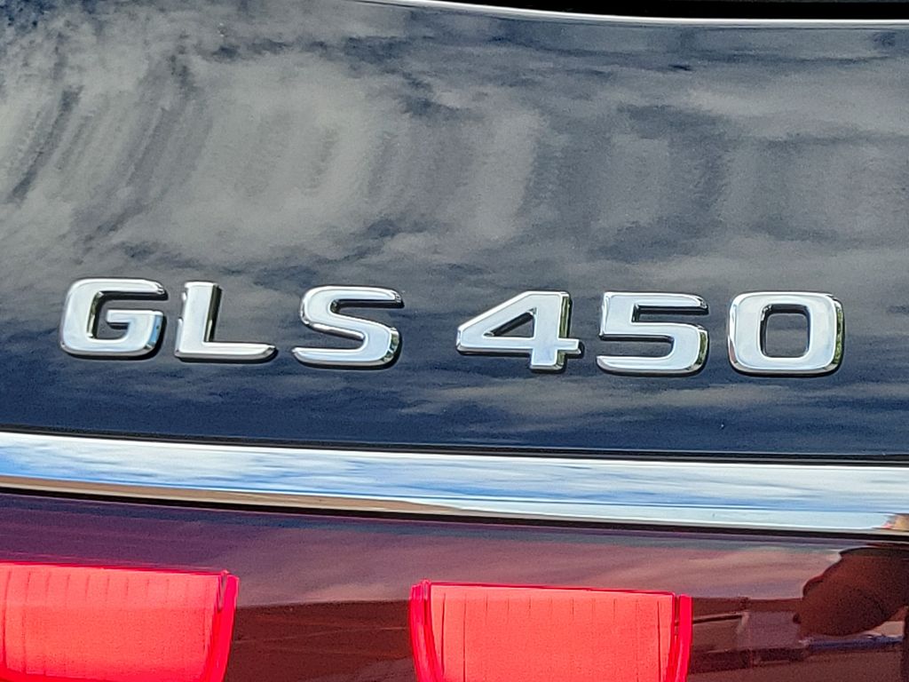 2025 Mercedes-Benz GLS 450 4MATIC 23