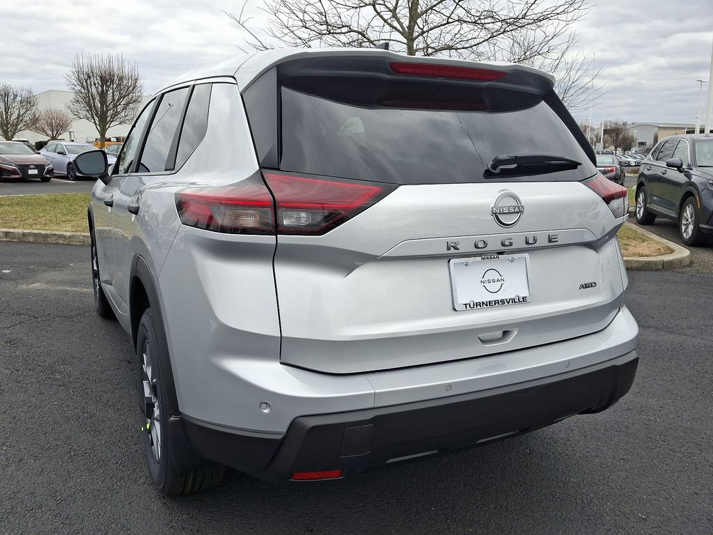 2025 Nissan Rogue S 3