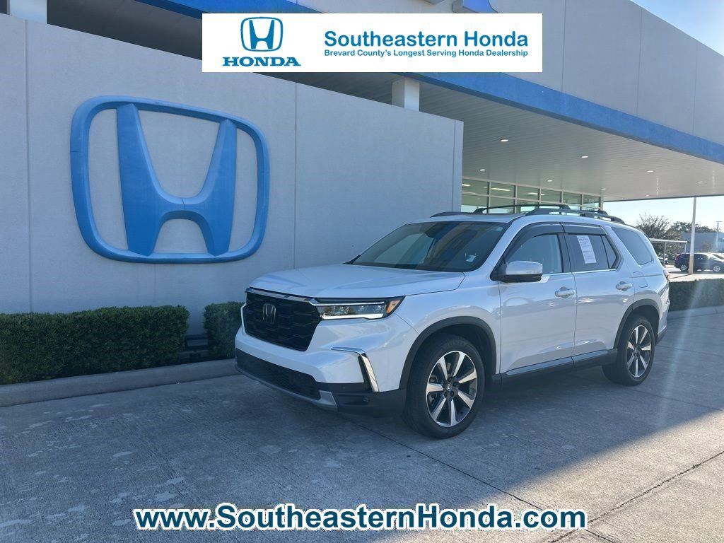 2023 Honda Pilot Touring AWD