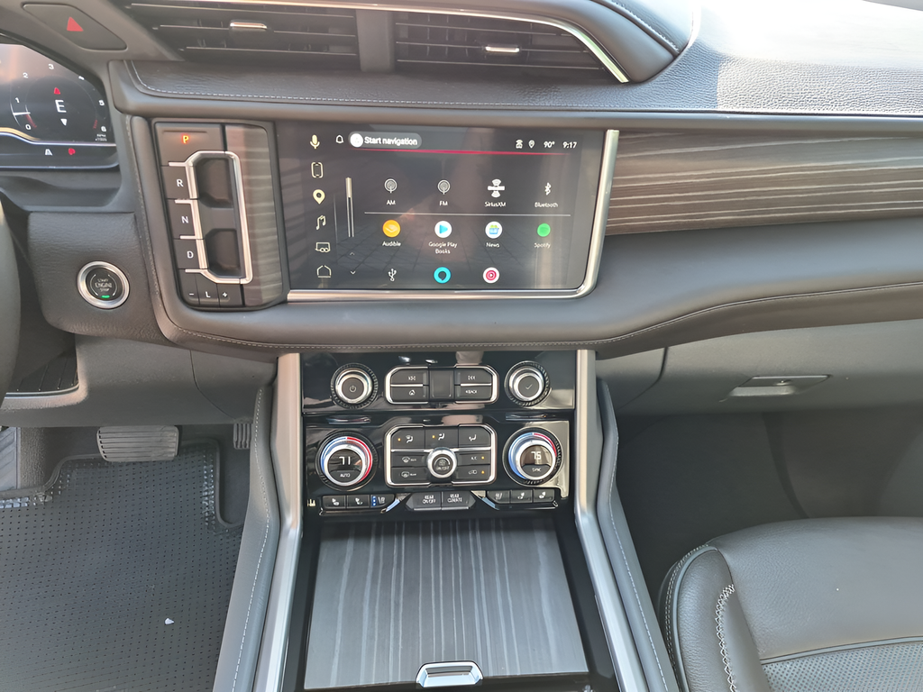 Used 2024 White GMC Denali image 32