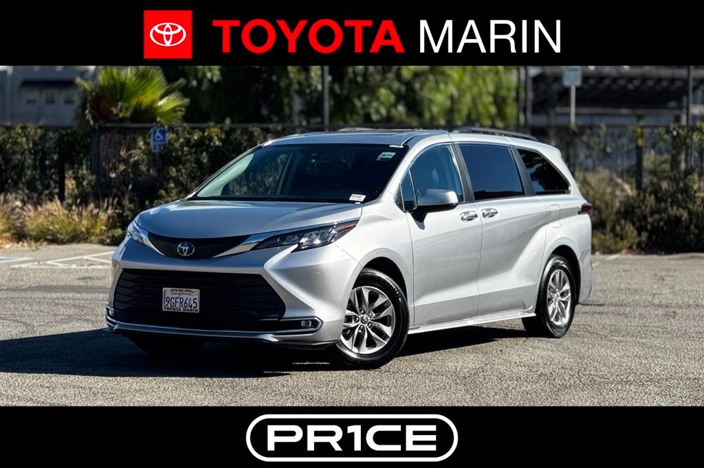 2023 Toyota Sienna XLE 7-Passenger FWD