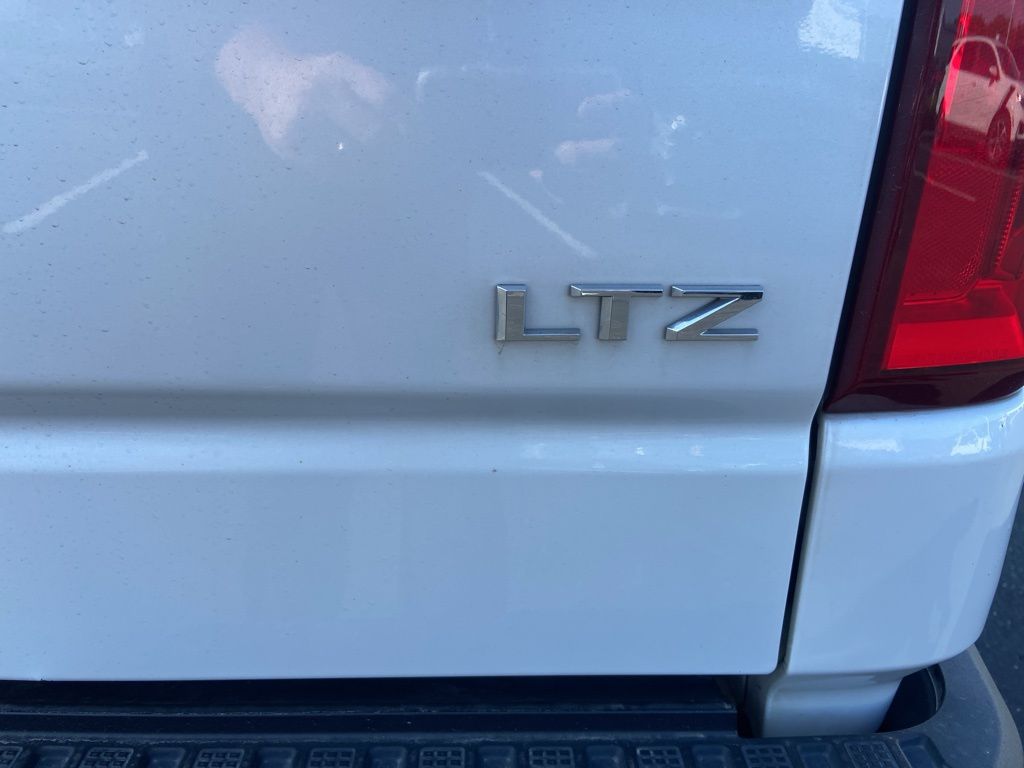 2021 Chevrolet Silverado 1500 LTZ 13