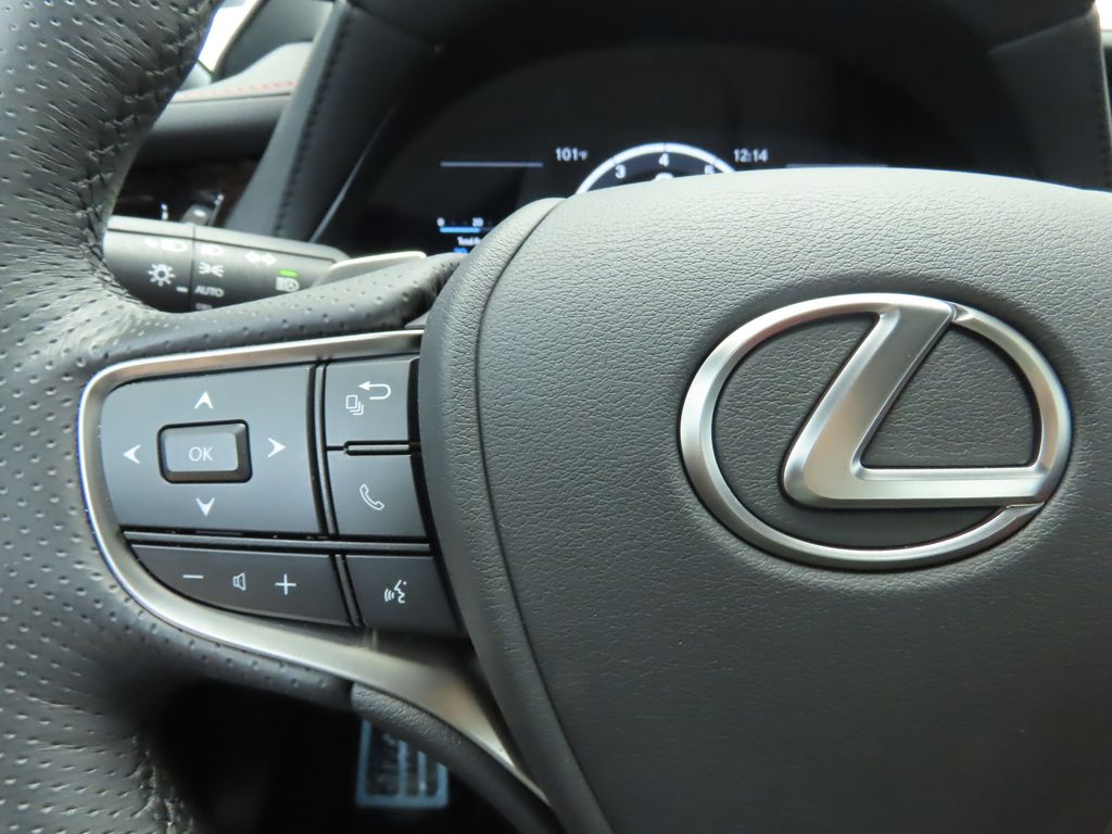 Thumbnail: 2024 Lexus LS - 11