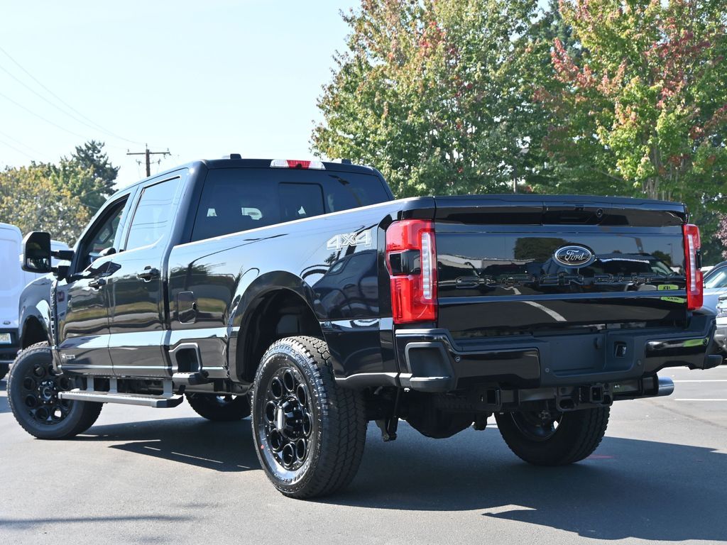 2026 Ford F-350 XLT photo 3