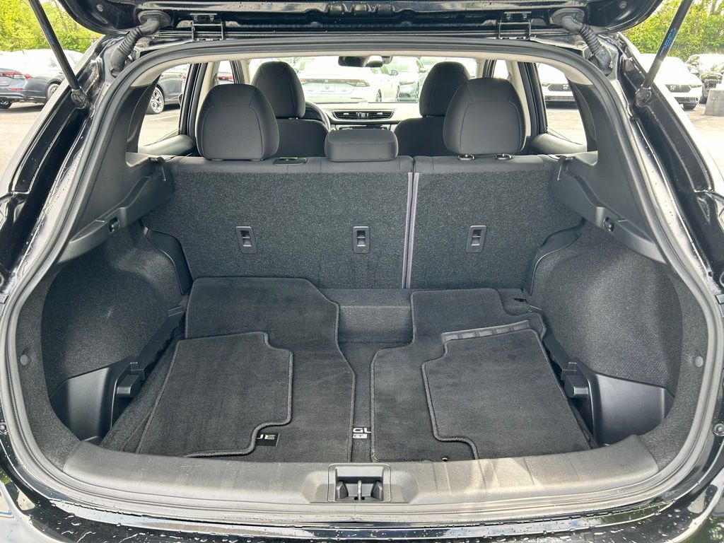 2022 Nissan Rogue Sport S 20