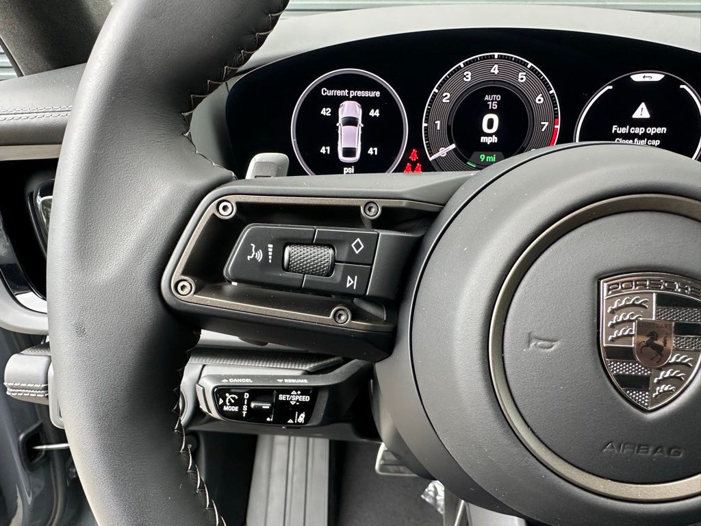 Thumbnail: 2025 Porsche Panamera - 22