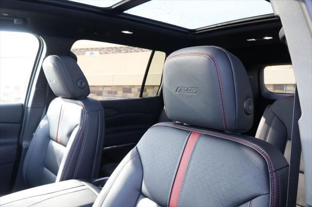 Thumbnail: 2026 Chevrolet Traverse - 15