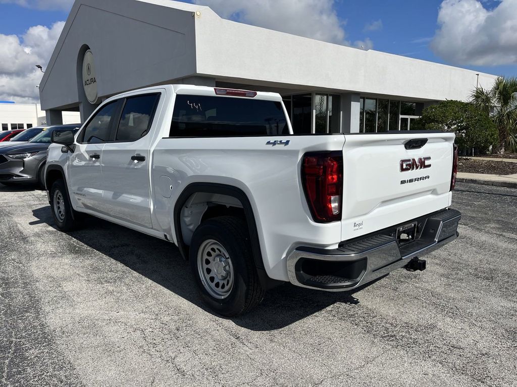 2025 GMC Sierra 1500 Pro 4