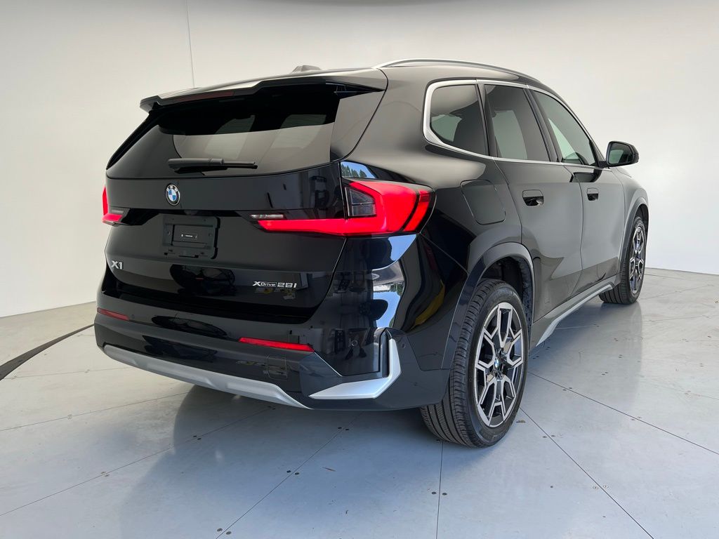 2025 BMW X1 xDrive28i 3
