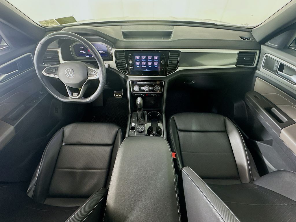 Used 2022 Gray Volkswagen 3.6L V6 SEL R-Line image 10
