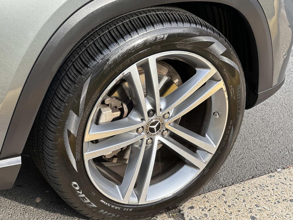 Thumbnail: 2022 Mercedes-Benz GLE - 18