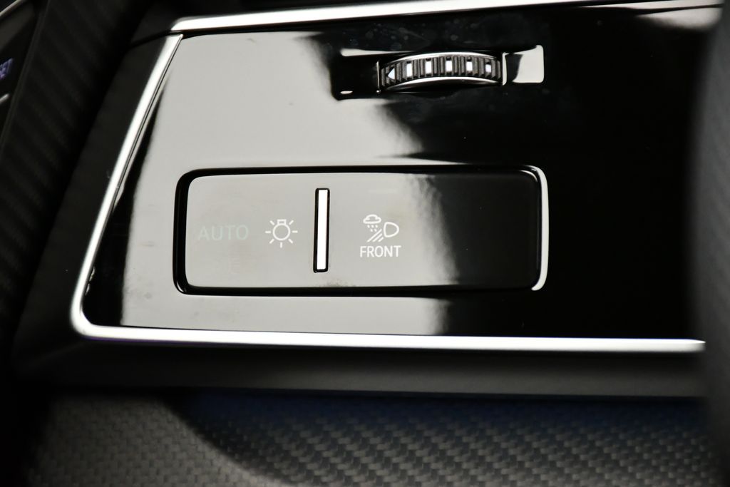 Thumbnail: 2026 Audi SQ8 - 19