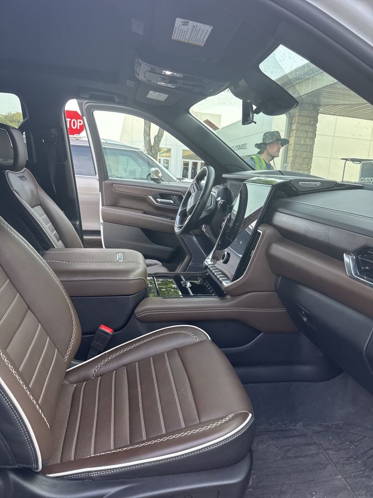 Used Car 2025 Gmc Yukon  Denali Ultimate For Sale Under $100,000 In Austin, Texas