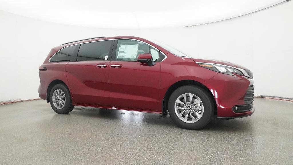 Thumbnail: 2025 Toyota Sienna - 14