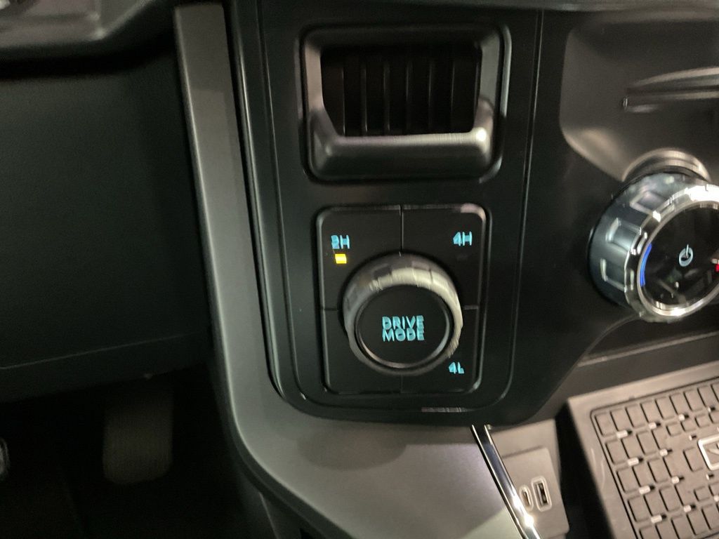 New 2025 Silver Ford XLT image 12