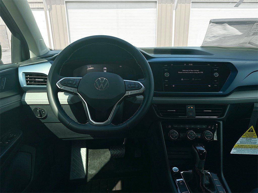 New 2024 Black Pearl Volkswagen 1.5T SE image 24