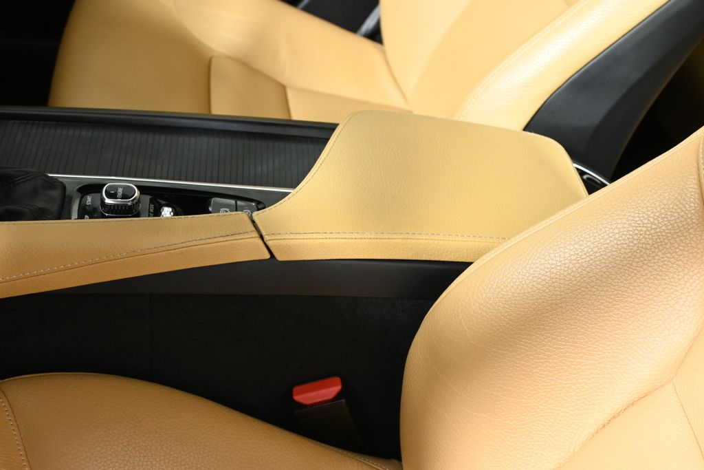 Thumbnail: 2017 Volvo S90 - 26