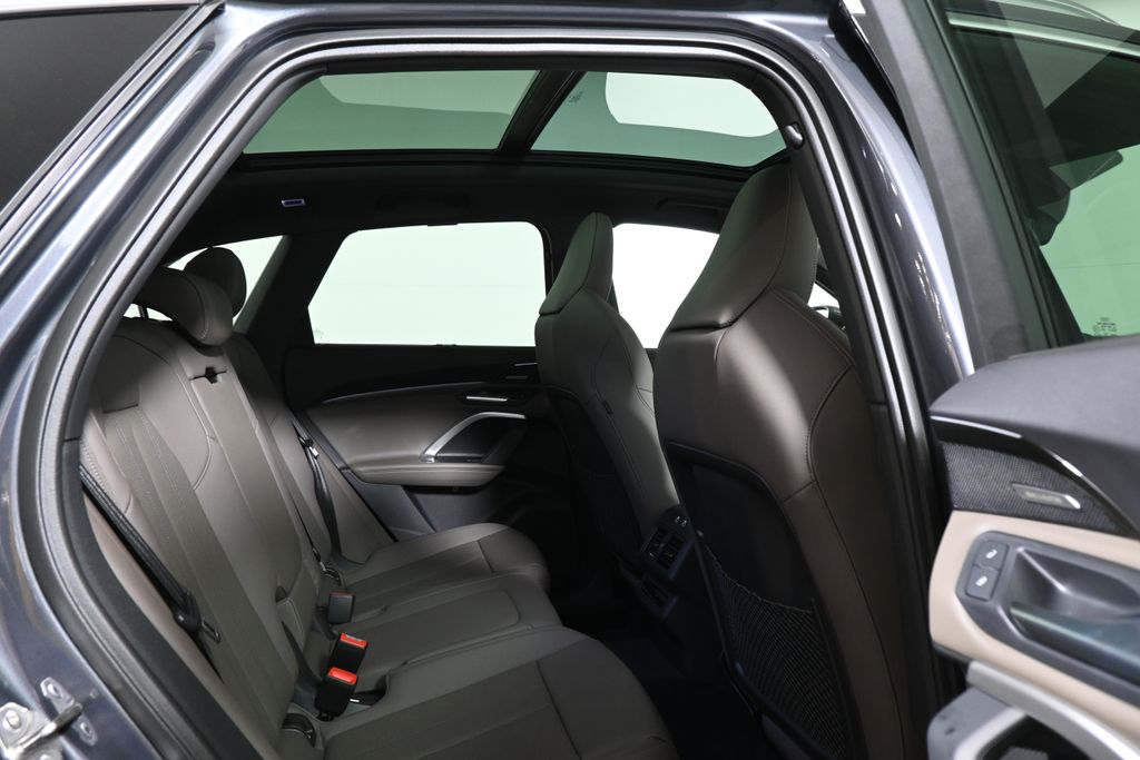 Thumbnail: 2025 Audi Q5 - 19