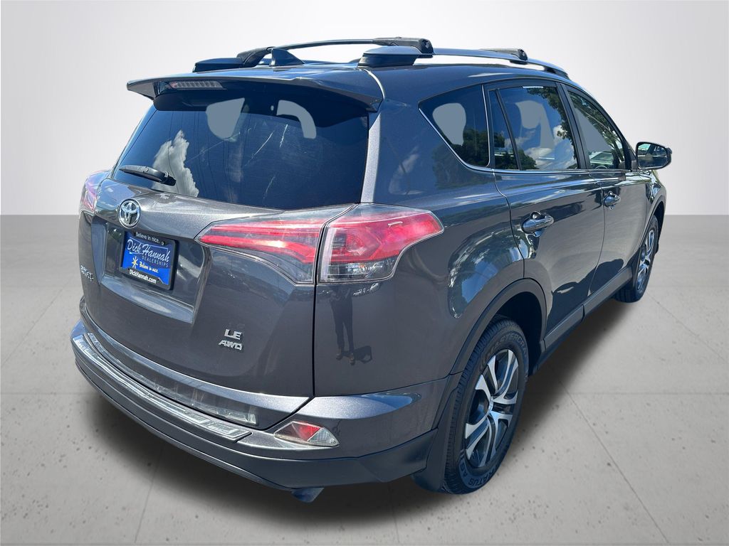 2017 Toyota RAV4 LE