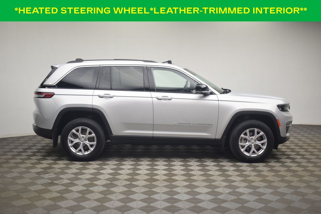 used 2022 Jeep Grand Cherokee car, priced at $29,400