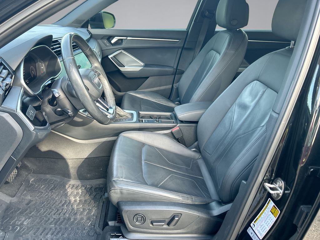 Thumbnail: 2020 Audi Q3 - 11