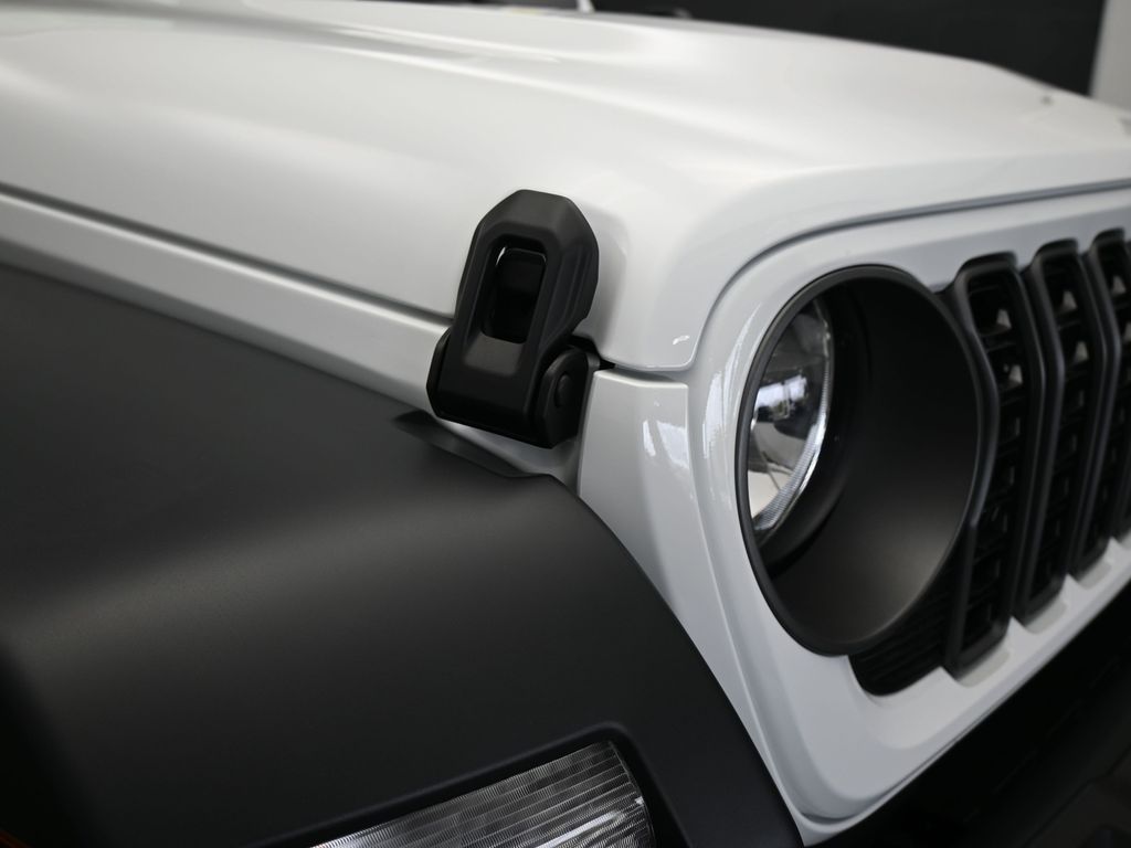 New 2026 Bright White Clearcoat Jeep Sport image 42