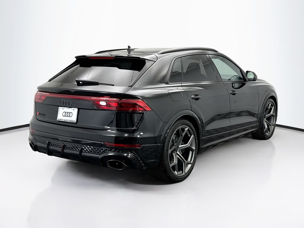 Thumbnail: 2026 Audi RS Q8 - 5