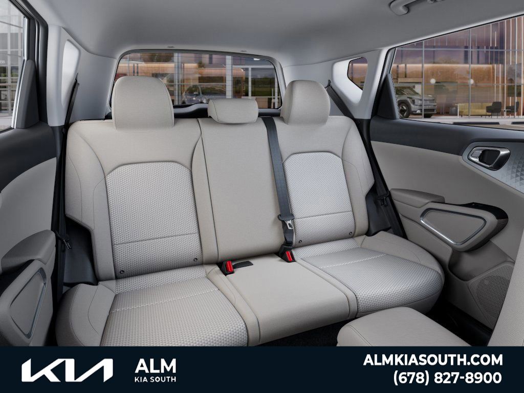 2025 Kia Soul LX photo 14