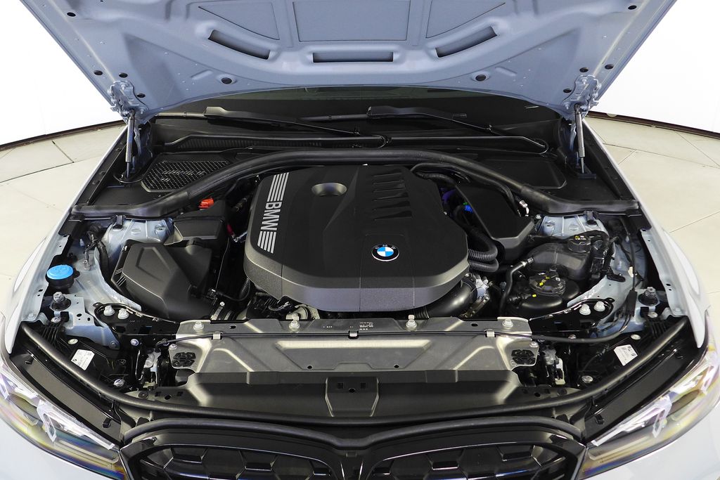 Thumbnail: 2025 BMW 3 Series - 6