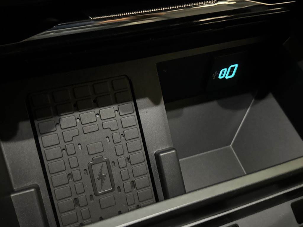 New 2026 Black Ford Lariat image 33