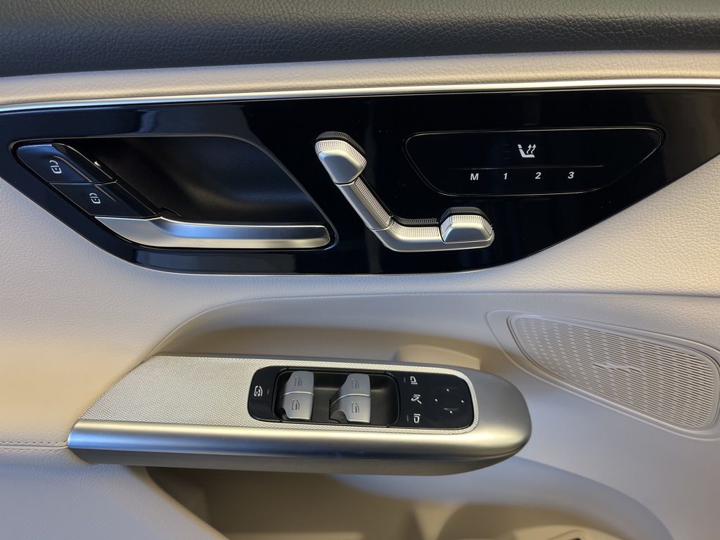 Thumbnail: 2026 Mercedes-Benz GLC - 12