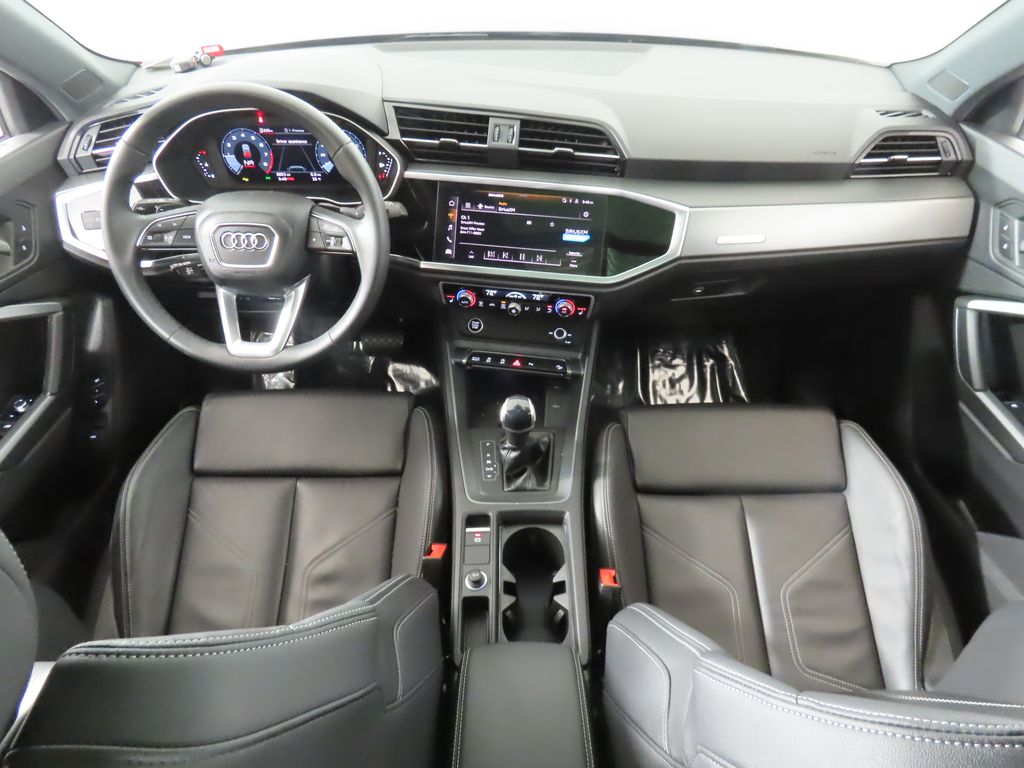 Thumbnail: 2025 Audi Q3 - 12