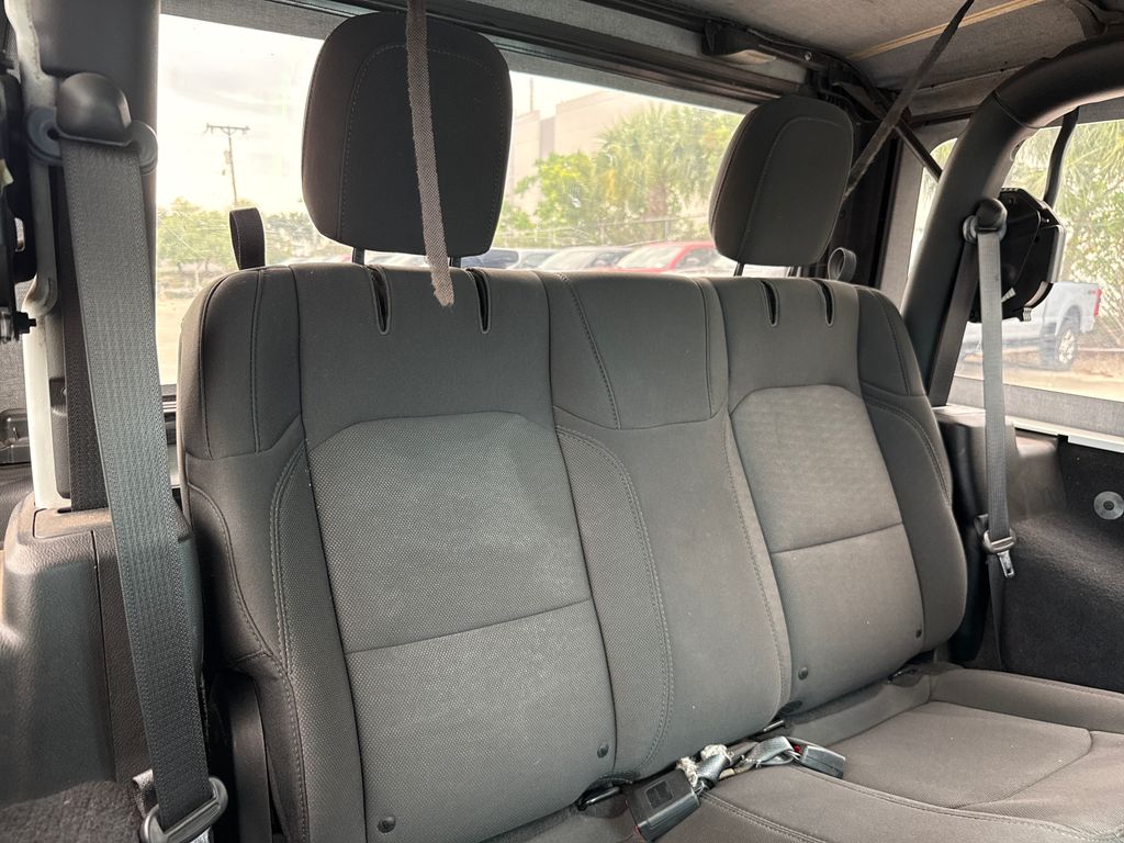 Certified Used 2019 White Jeep Sport S image 24