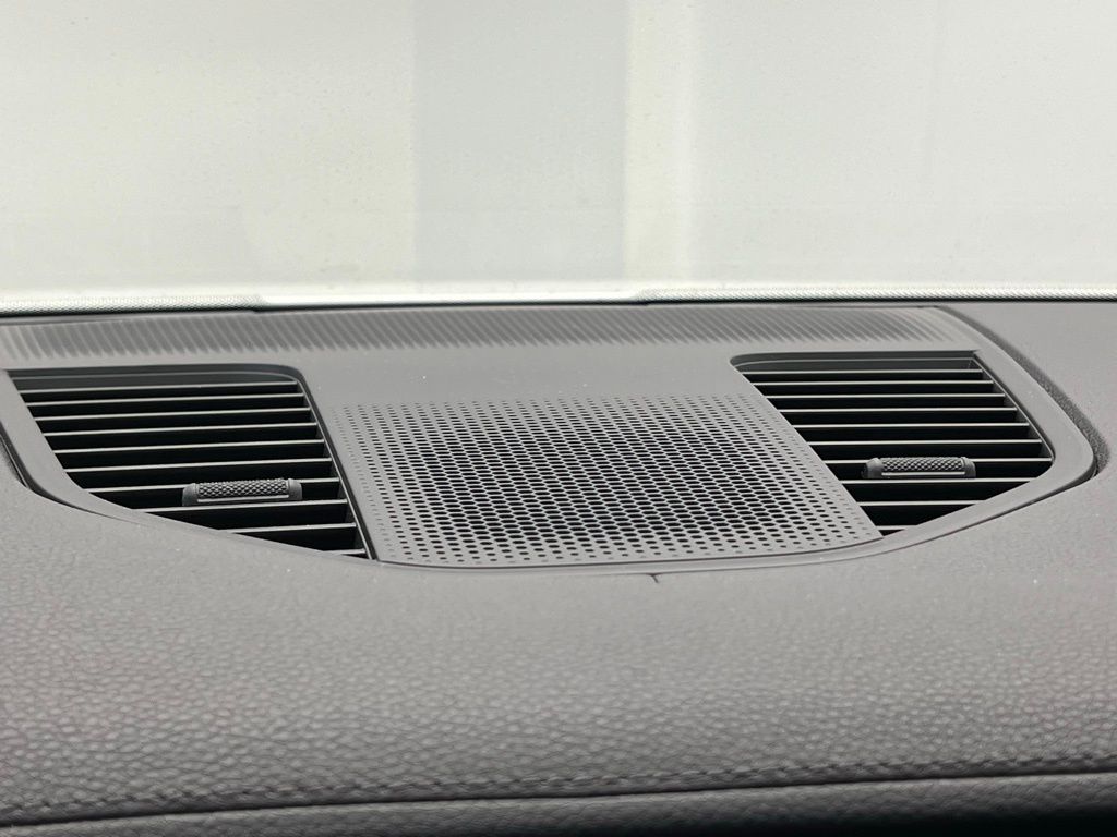 Thumbnail: 2024 Porsche Panamera - 12