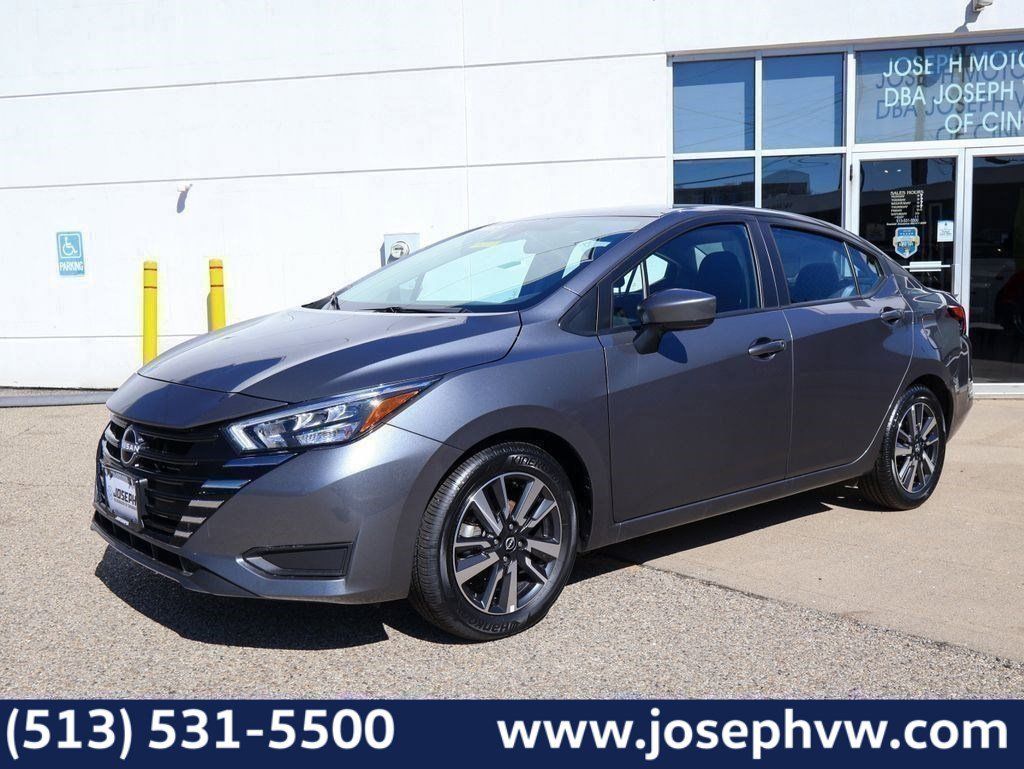 2025 Nissan Versa SV FWD