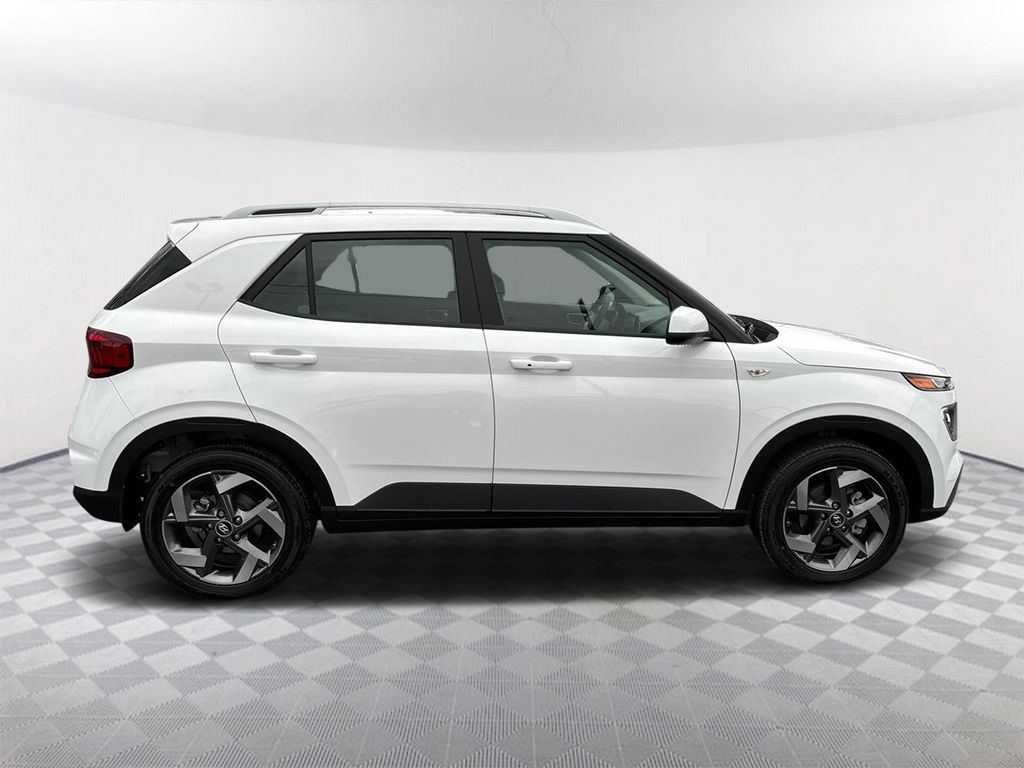 2025 Hyundai Venue SEL - 7