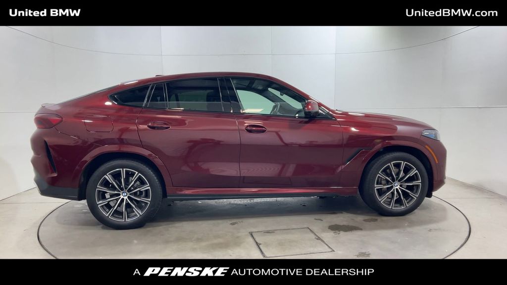 Thumbnail: 2025 BMW X6 - 9