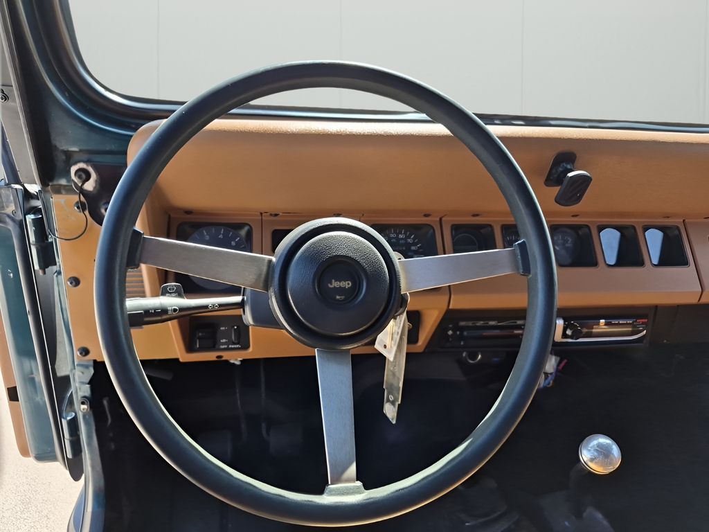 Used 1995 Green Jeep S image 22