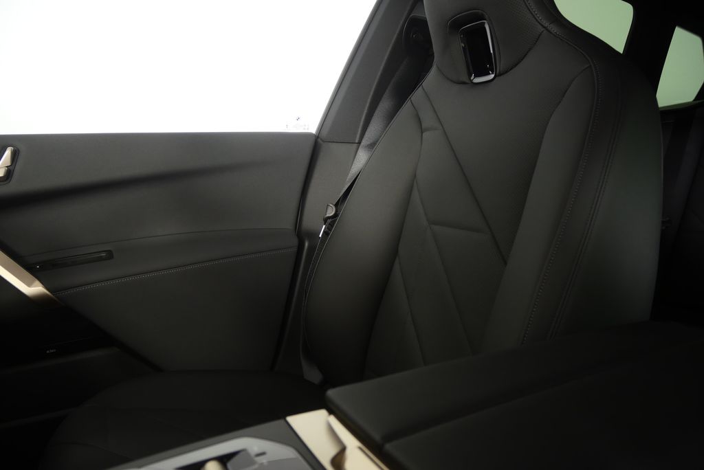 Thumbnail: 2026 BMW iX - 23