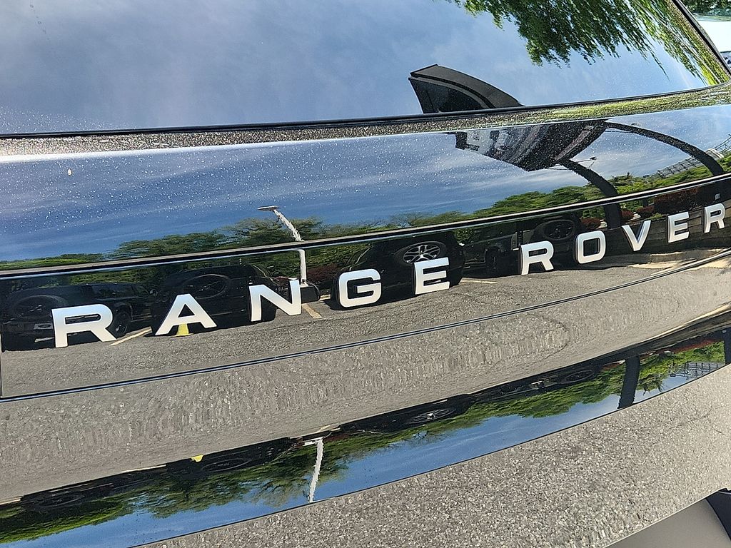 2025 Land Rover Range Rover Sport  24