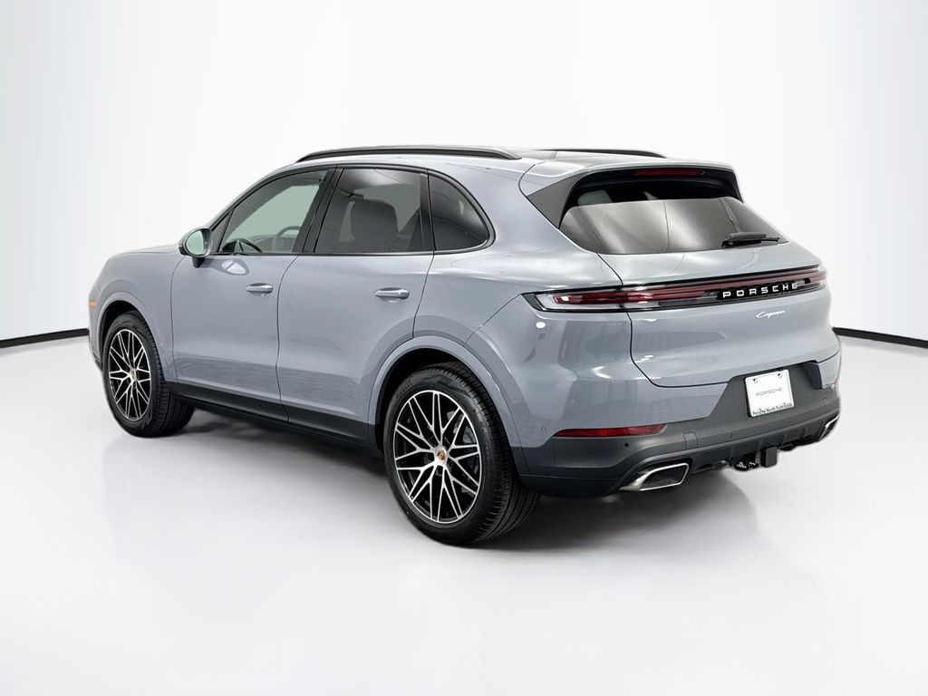 Thumbnail: 2026 Porsche Cayenne - 3