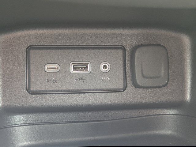 Used 2024 Summit White Chevrolet LT image 30