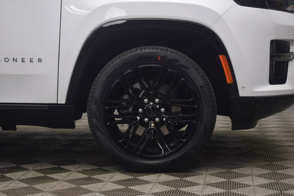 new 2026 Jeep Grand Wagoneer car, priced at $79,757