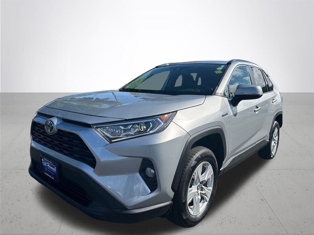 2021 Toyota RAV4 Hybrid XLE