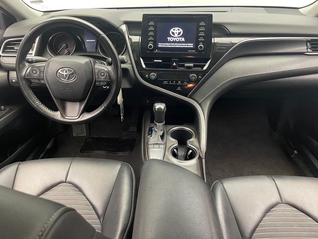 2022 Toyota Camry SE 19