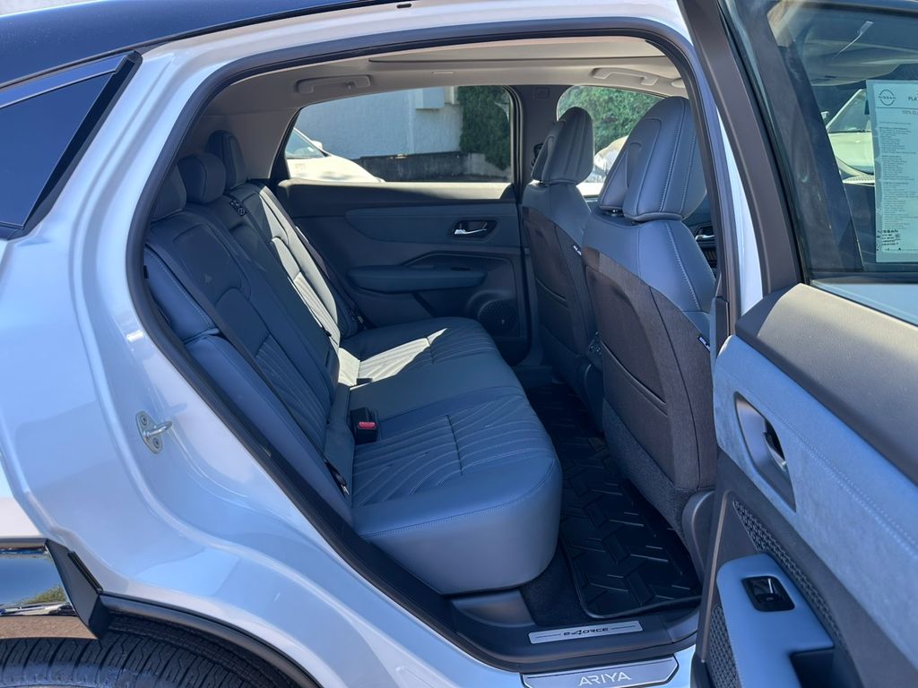 2025 Nissan Ariya PLATINUM+ e-4ORCE