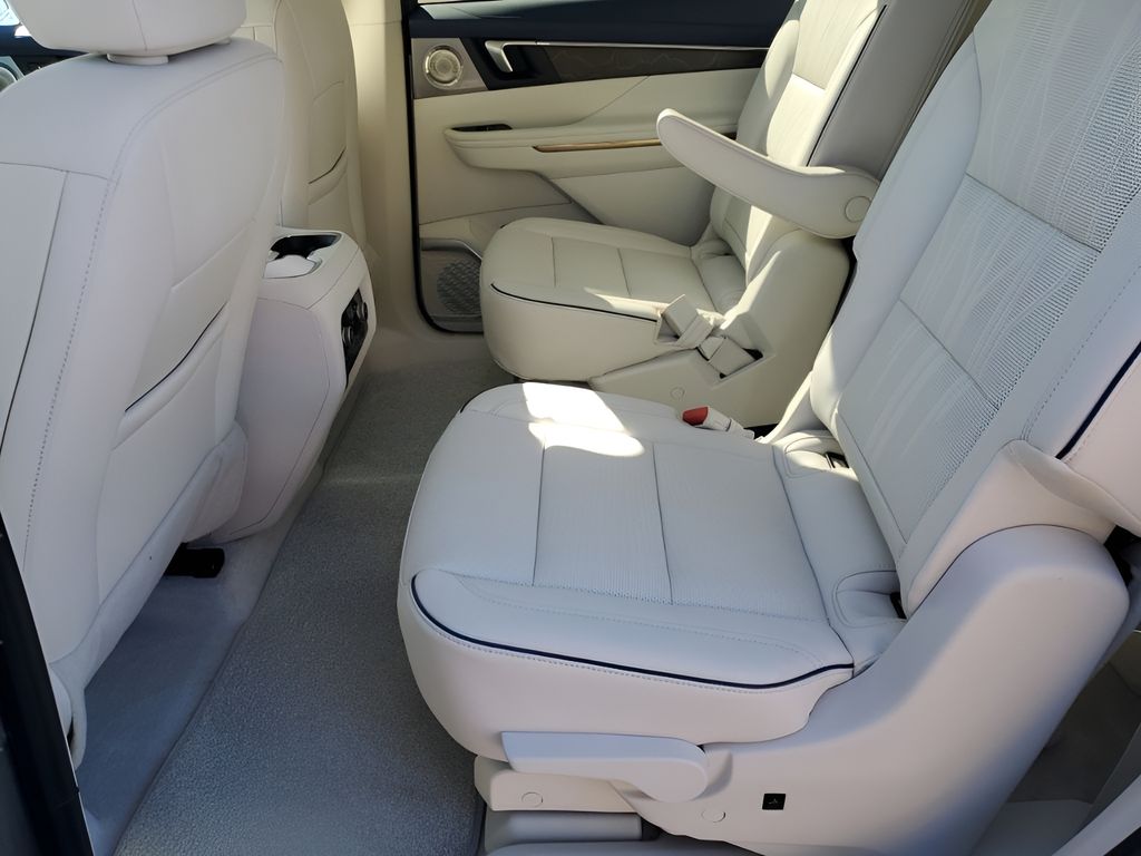 New 2026 Gray Buick Avenir image 20